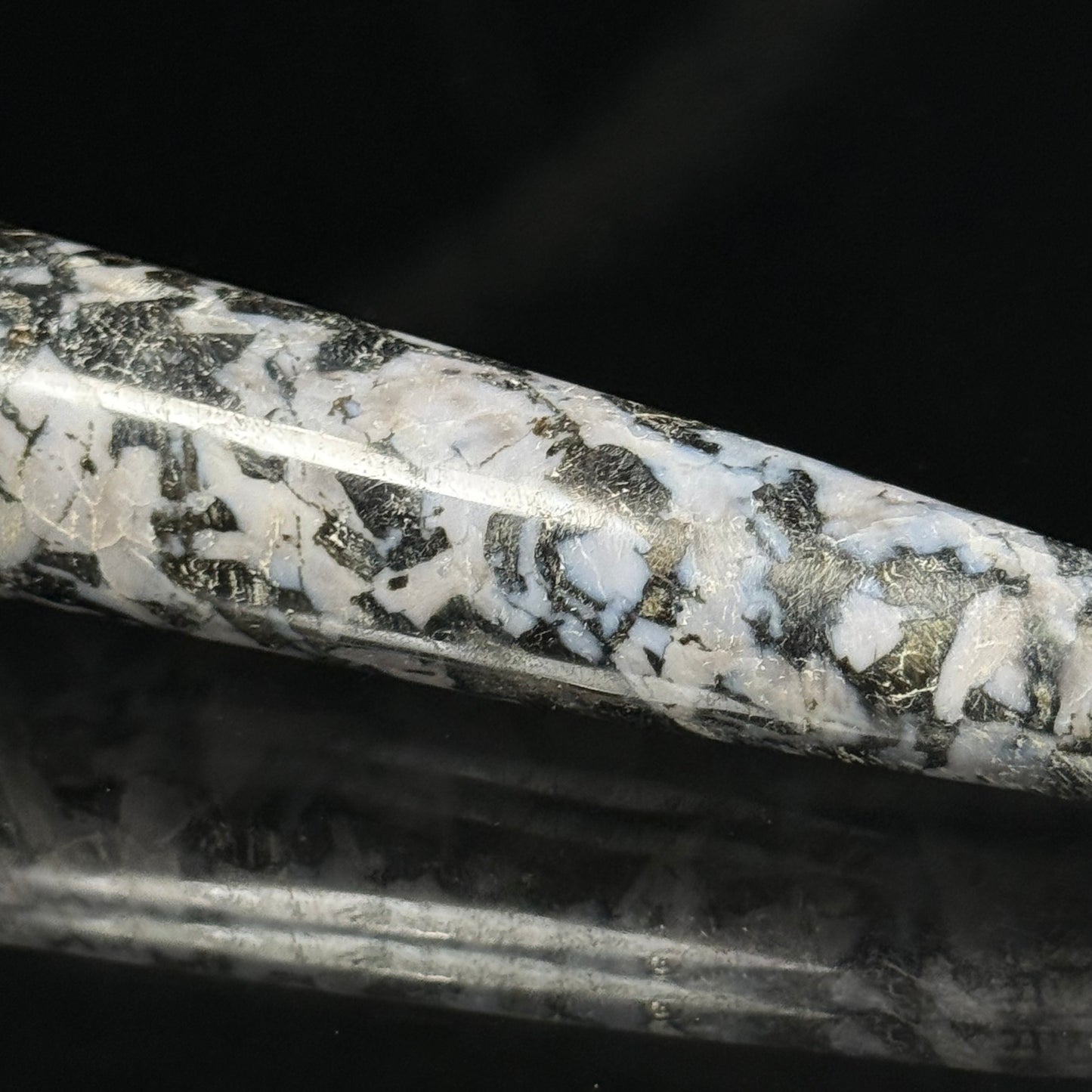 Indigo Gabbro Massage Wand